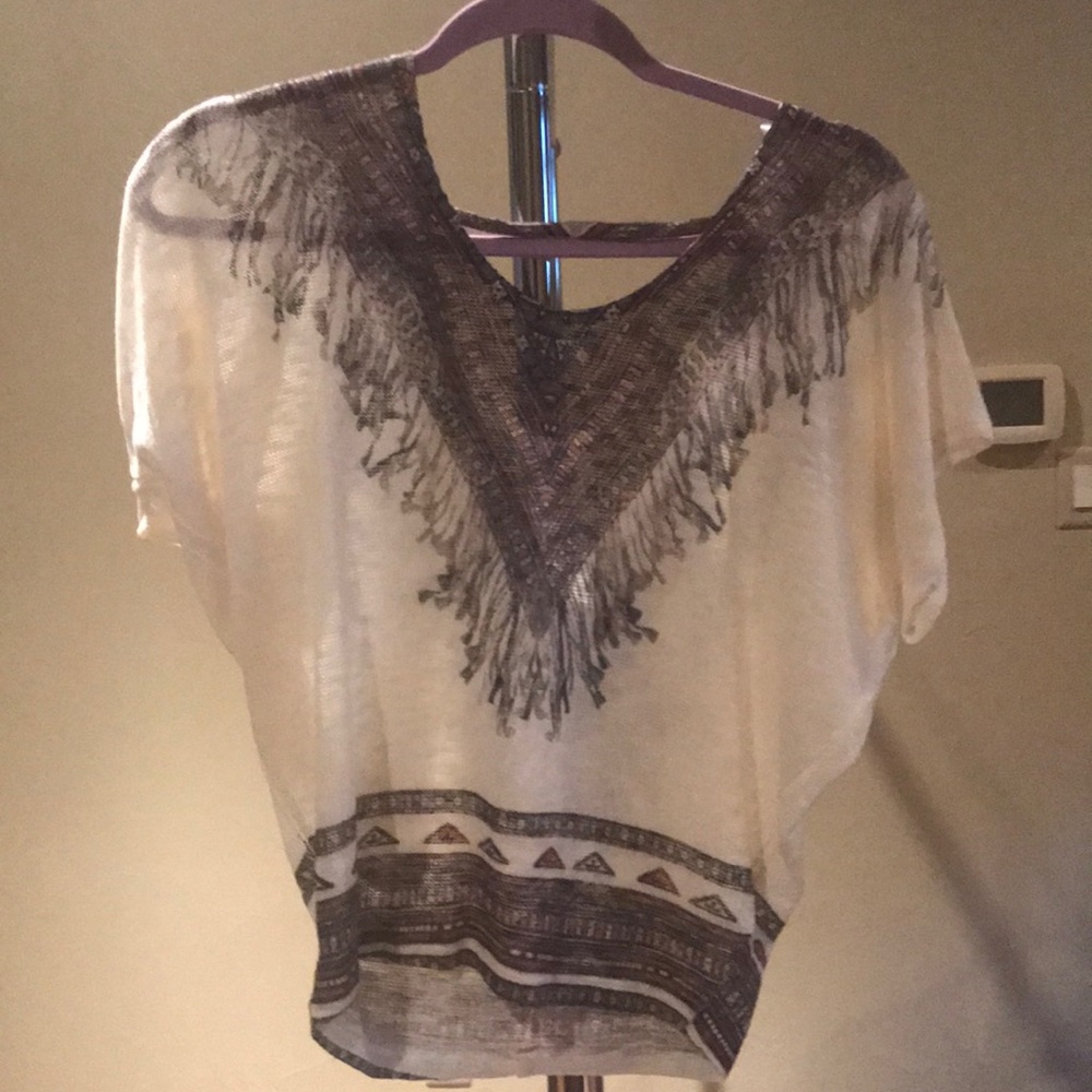 Juniors top never worn
